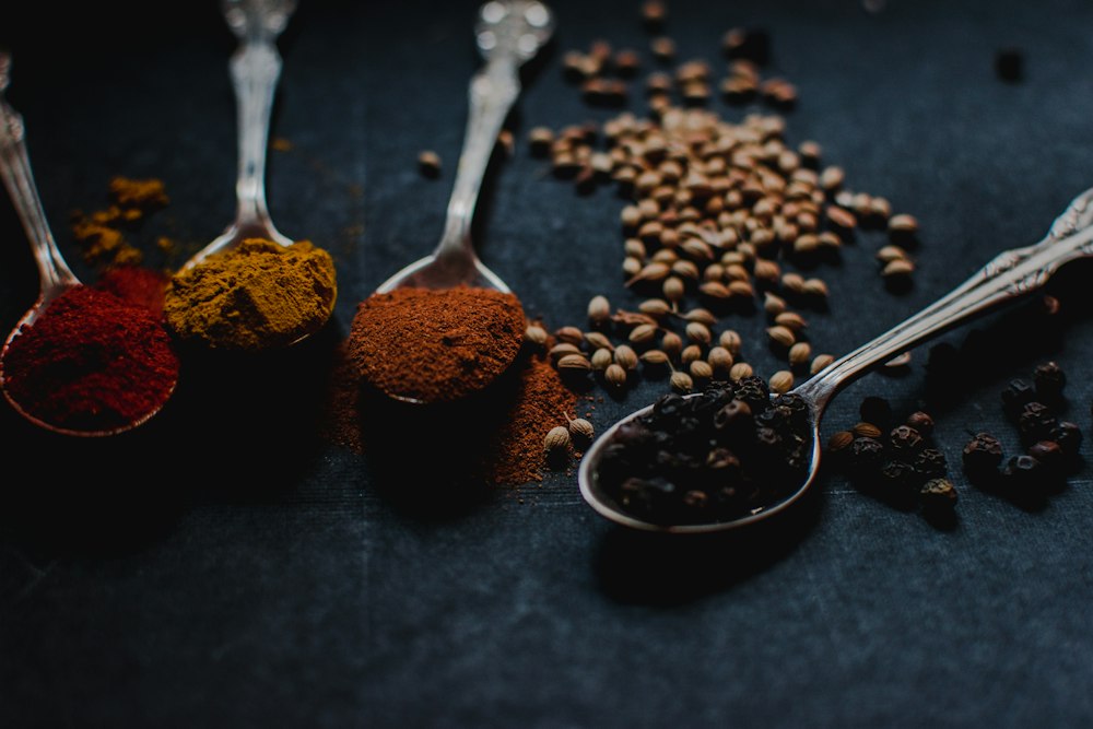Décoction de thé vert et gingembre stimulant le métabolisme